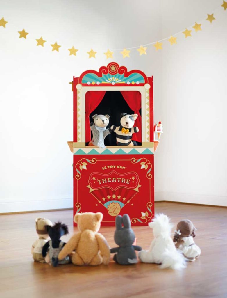 Le Van Toy 2020 Collection Puppet Theatre