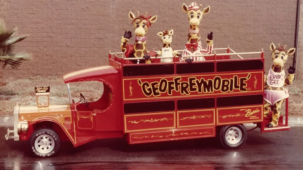 Toys R Us Geoffreymobile The Toy Book