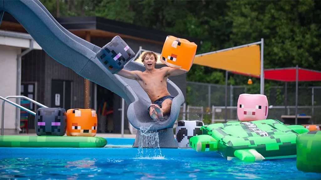 Playview Teams Up with Mojang for Minecraft Inflatables - The Toy Book