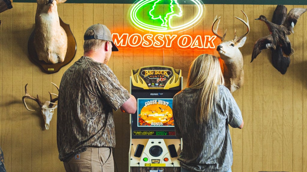 Aim for Camo Nostalgia with ‘Big Buck Hunter’, Mossy Oak Collab