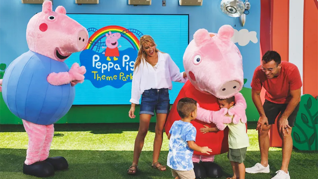 Shanghai Welcomes Peppa Pig: Hasbro Brings Largest Peppa Pig Theme Park to China