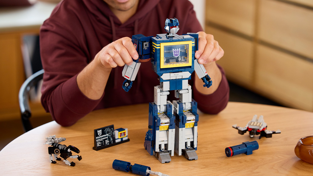 The LEGO Group’s Transformers Line Expands with Soundwave Model Set